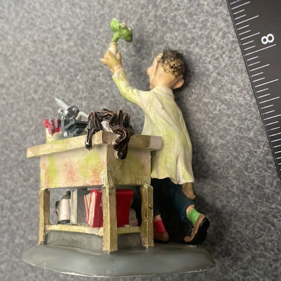 Dr. Lunatic, The Mad Scientist Snow Village Halloween Series 54702 - Picture 6 of 11